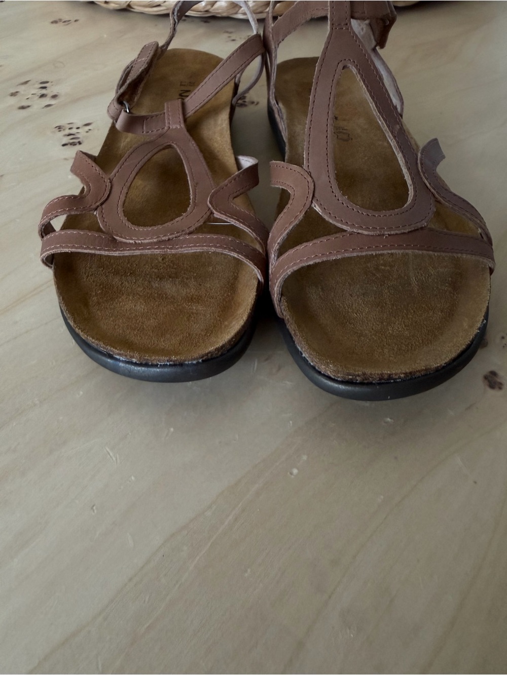 Naot Dorith Brown Leather Strappy T‑Bar Sandals - Picture 5 of 8